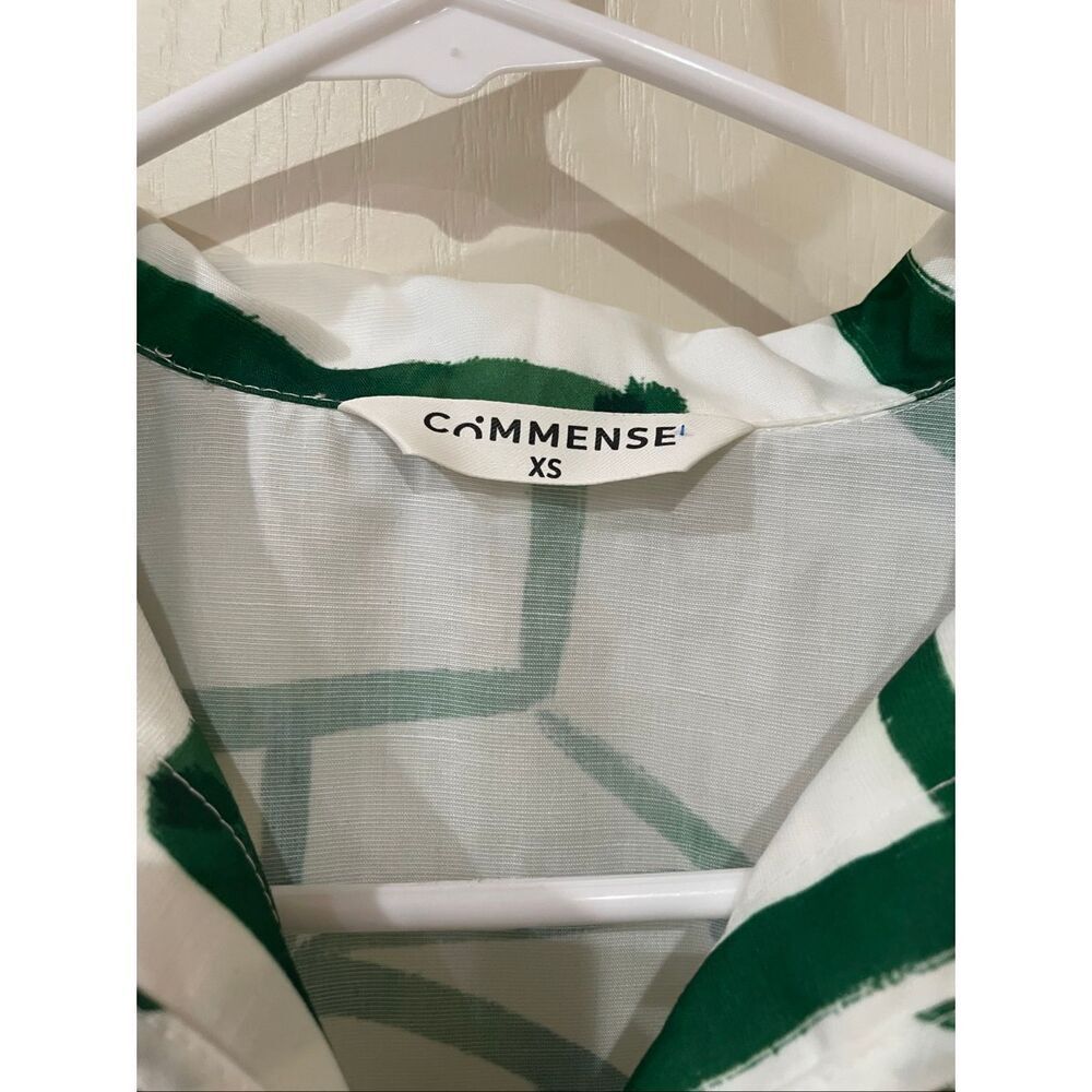 Commense Printed short sleeve button down blouse size xs - Picture 4 of 7